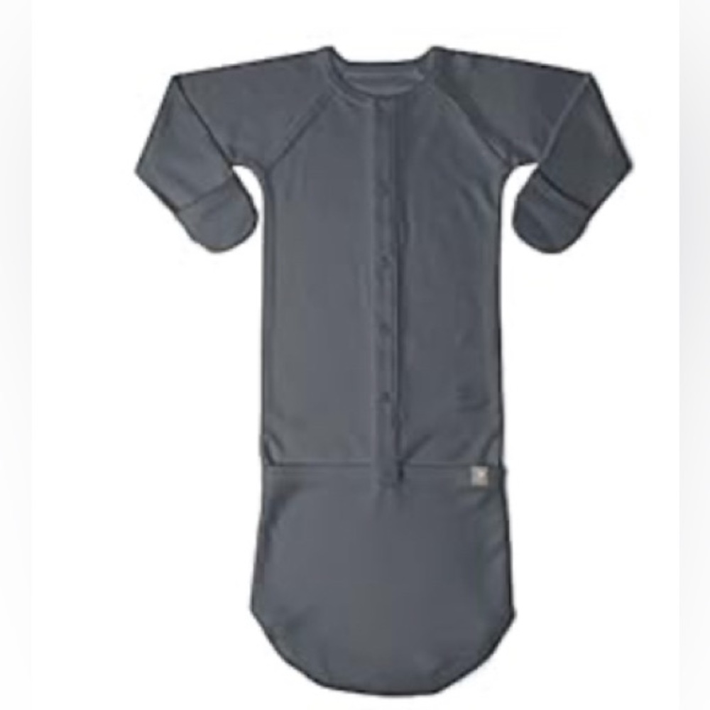 Goumi kids convertible newborn baby gown